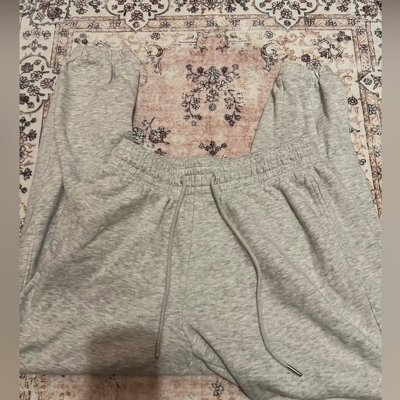H&M Pants - ⭐️BOGO H&M grey sweats